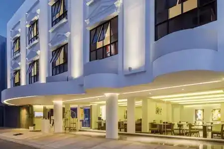 Picasso Inn - 2