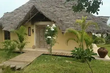Qambani Luxury Resort - 8