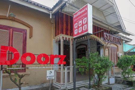 RedDoorz at Golden Inn Tugu Yogyakarta - 4