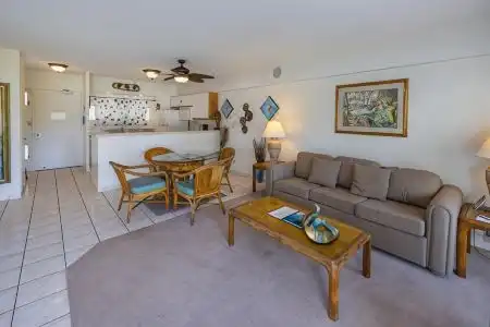 Waikiki Shore by OUTRIGGER - 62