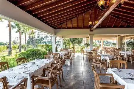 Nissiana & Bungalows - 4