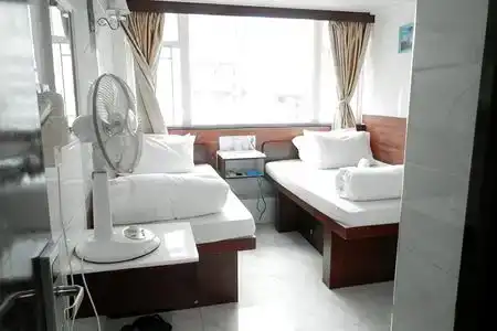 United Co-Operate Guest House - 8