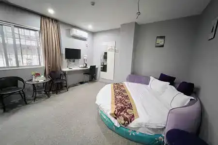 Shenzhen Zhaofeng Business - 4