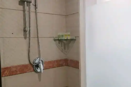 Hua Nan Business - 6