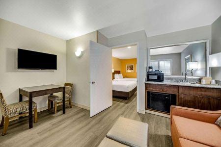 Comfort Inn Boardwalk - 70