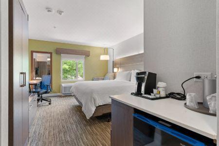 Holiday Inn Express & Suites SURREY by IHG - 45