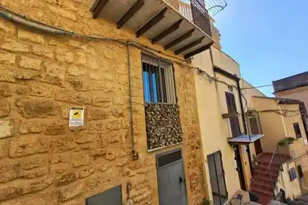 A Due Passi Dal Centro sweet rooms - 4