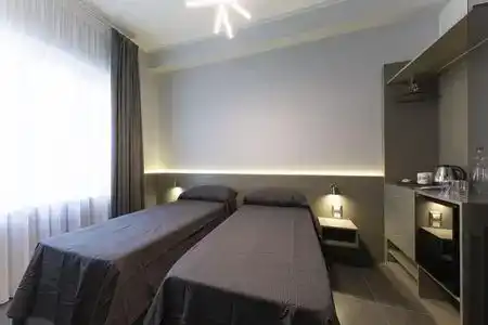 Cloister Inn - 1
