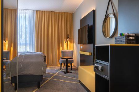Holiday Inn - the niu, FURY ASCHHEIM MESSE by IHG - 63