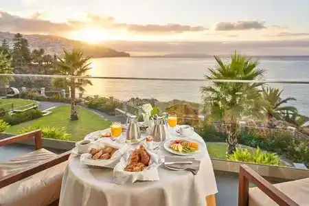 Les Suites at The Cliff Bay - 3