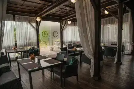 Arli Grace and Spa - 7