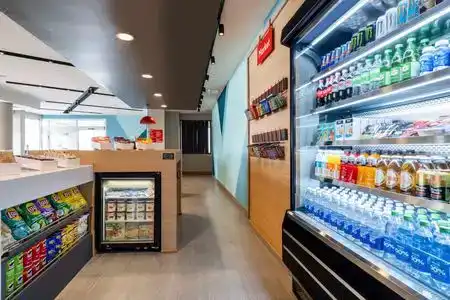 avid Orlando International Airport by IHG - 8