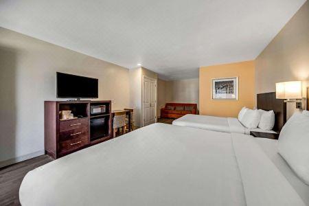 Comfort Inn Boardwalk - 73