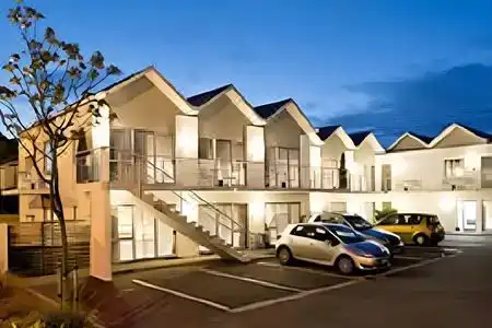 Airport Christchurch Motel - 6