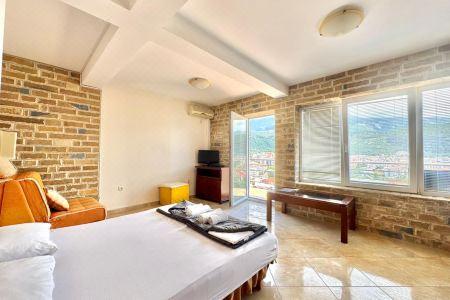 Contessa Apartments - 8