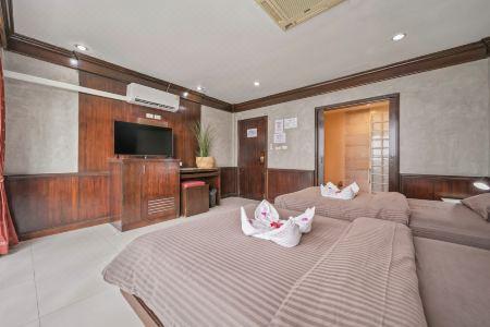 EBS Phuket Hostel - 31