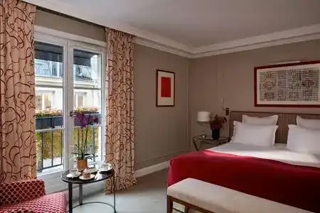 Le Burgundy - 7