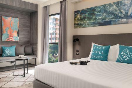 Cross Vibe Bangkok Sukhumvit - 77