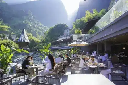 Dali CangShan Shimenquan Hot Spring Resort - 3