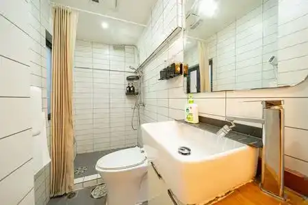 Ling Homestay - 172