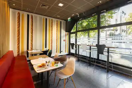 B&B Düsseldorf-Hbf - 3