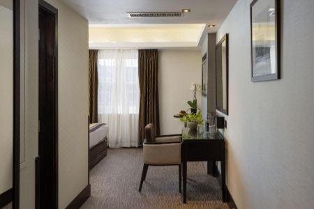 Park Grand Mayfair - 55