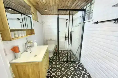 Ling Homestay - 313