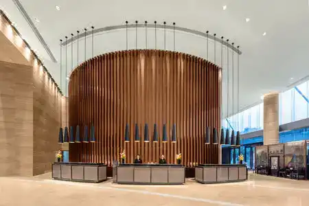 Crowne Plaza Huizhou by IHG - 3