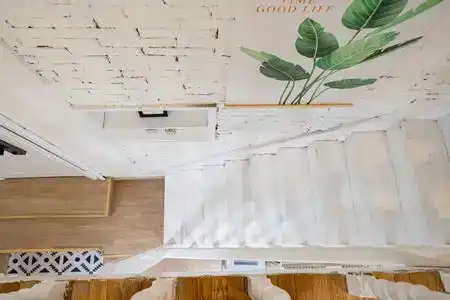 Ling Homestay - 221