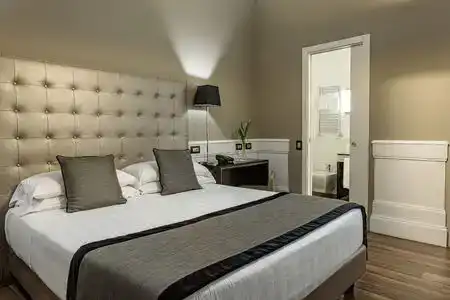 The Independent Suites - 3