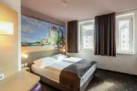 B&B Düsseldorf-Mitte - 5
