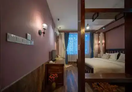 Menghuan Dali Topic Guest House - 97