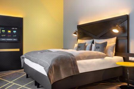 Holiday Inn - the niu, FURY ASCHHEIM MESSE by IHG - 74