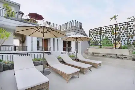Puri Padma - 2