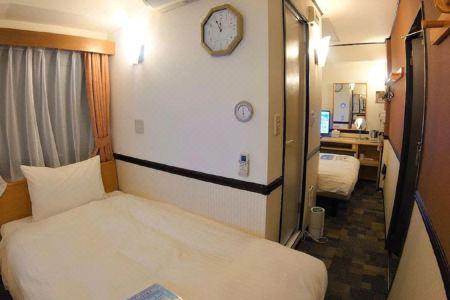 Toyoko Inn Osaka Semba Higashi - 79