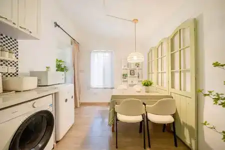 Ling Homestay - 217