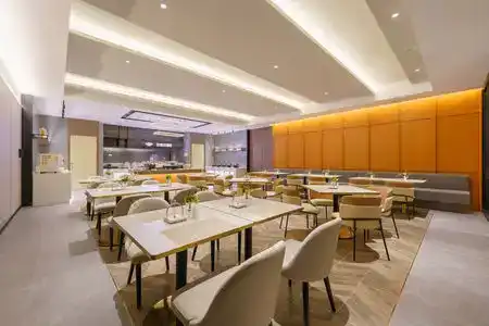 Homeinn Plus (Dalian Huanan Square MixC) - 6