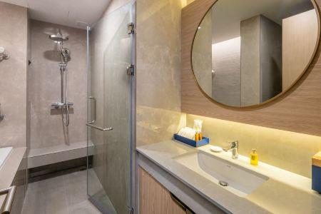 S Sriracha & Residence - 127