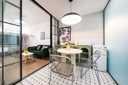 Ling Homestay - 329