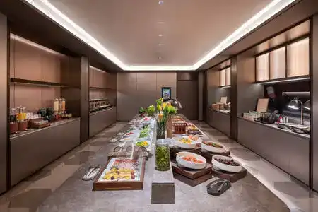 Mercure Shanghai Royalton - 4