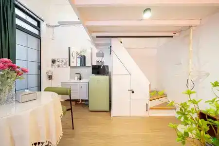 Ling Homestay - 119