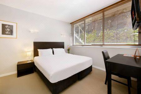 Swiss-Belsuites Pounamu - 52