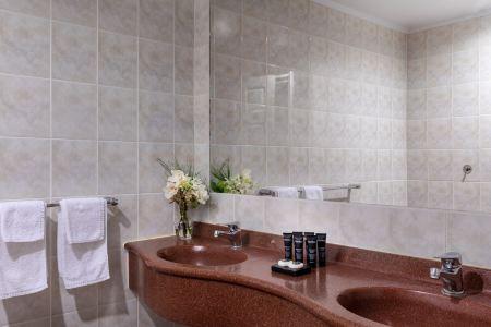 Arawa Park, Independent Collection by Evt, an EVT - 67