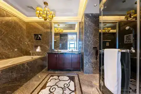 Ramada Plaza by Wyndham Huizhou East - 36