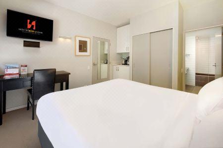 Swiss-Belsuites Pounamu - 53
