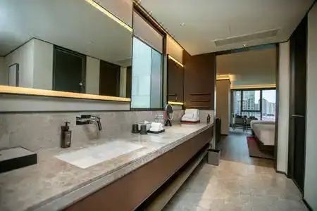 JOYA Shanghai Lujiazui - 98
