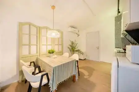 Ling Homestay - 216