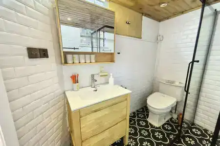 Ling Homestay - 311