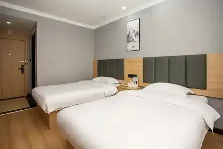 GreenTree Inn Express - 3