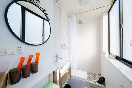 Ling Homestay - 145